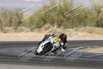 media/Nov-02-2025-CVMA (Sun) [[337aff29ab]]/Race 17-Amateur Supersport Middleweight/